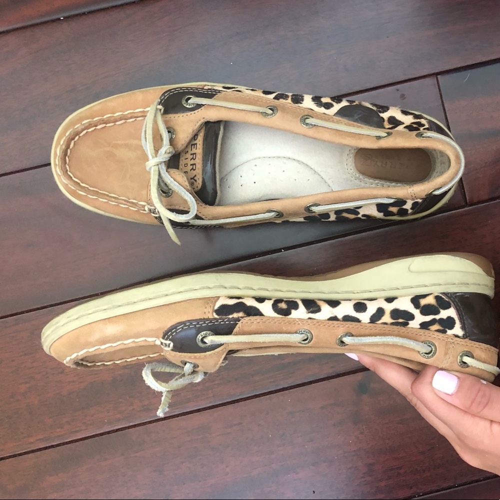 Sperry topsiders